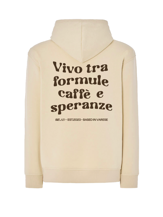 Vivo tra formule caffè e speranze   - Sabbia